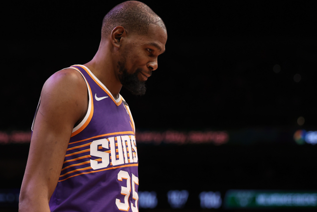 杜兰特去哪里陡生变数？火箭马刺给出的筹码太低，追梦格林笑了