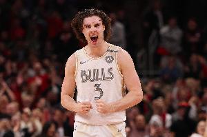 开云体育-7秒真男人基迪先断詹姆斯助怀特三分续命 后一条绝杀扭转乾坤