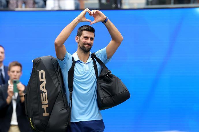 开云体育-战败的德约赢得全场掌声，这是对胜利的另一种定义